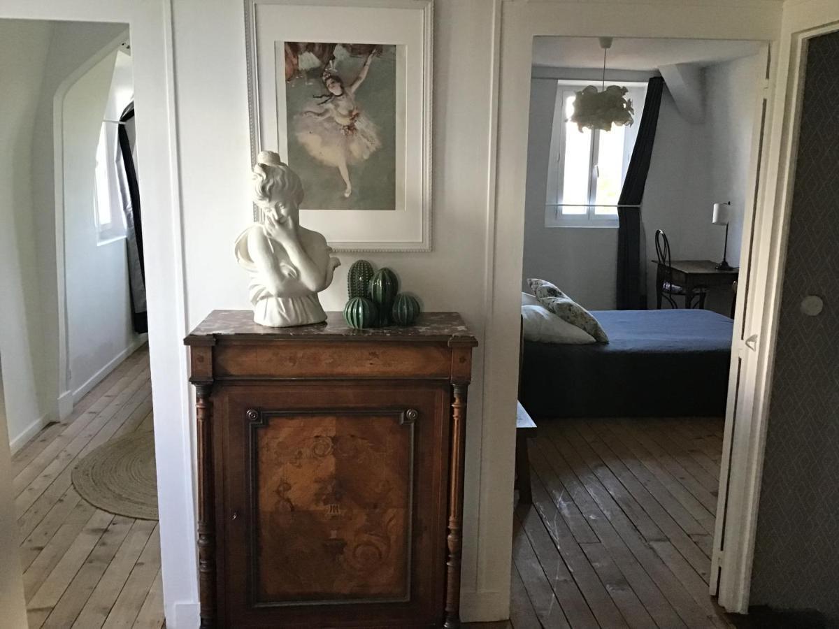 une maison à la campagne Beaune-la-Rolande Extérieur photo